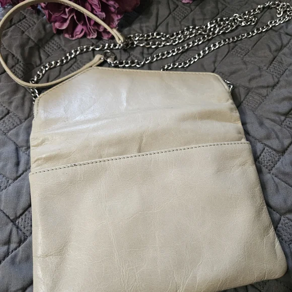 HOBO Cream Leather Wristlet with Chain Strap - Picture 11 of 16